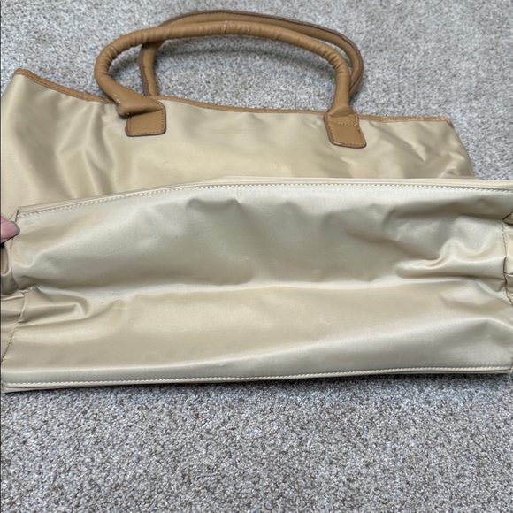 Tory Burch | Ella Recycled Nylon Material Tote Bag in Tan & Cream - Picture 6 of 14